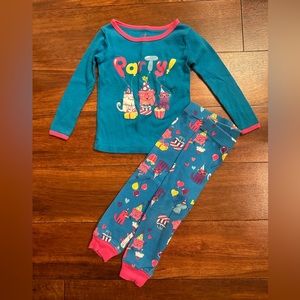 Children’s place 2t pajamas